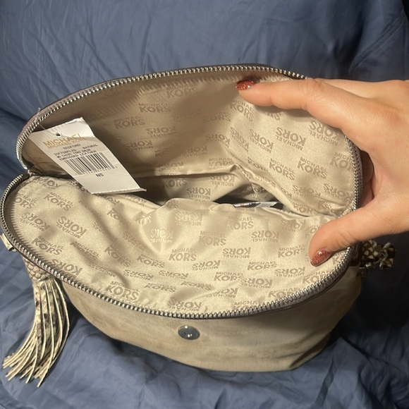 NWT! Michael Kors snake skin crossbody purse - Picture 3 of 8